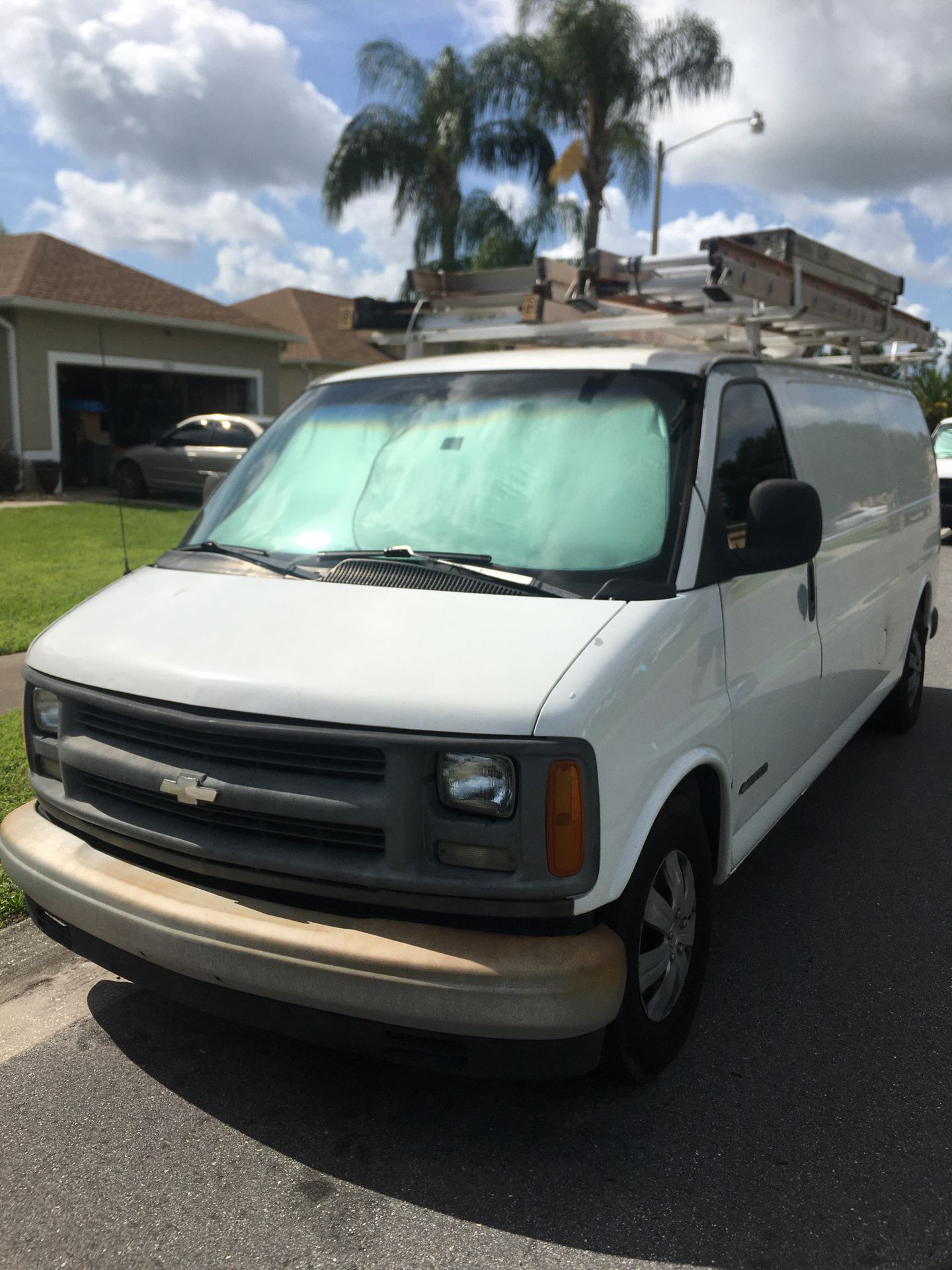 2001 Chevy express 2500 with extra items !!!!!
