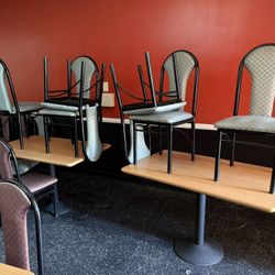 Restaurant Tables And Chairs 