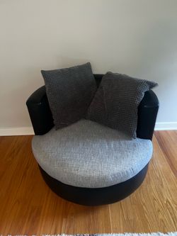 Swivel chair