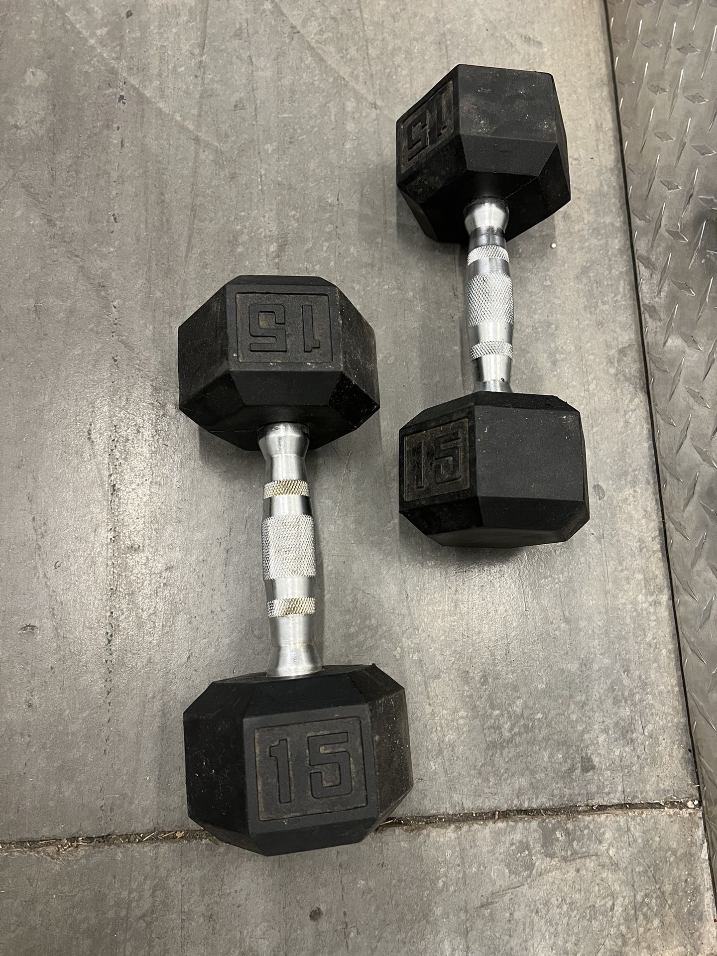 15 Lb Dumbbell Set for Sale in Phoenix, AZ - OfferUp