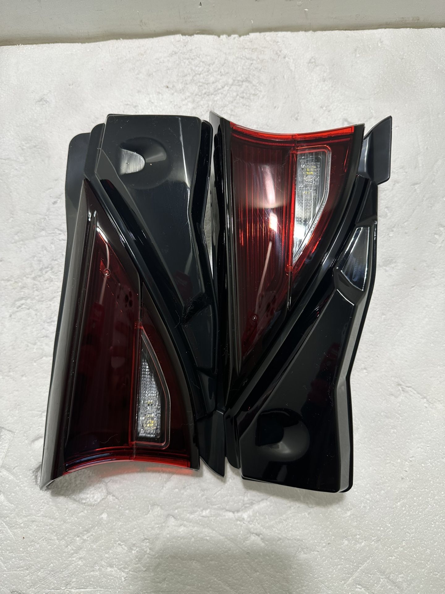 Mazda CX5/CX-5 inner taillight pair year 2017-2021