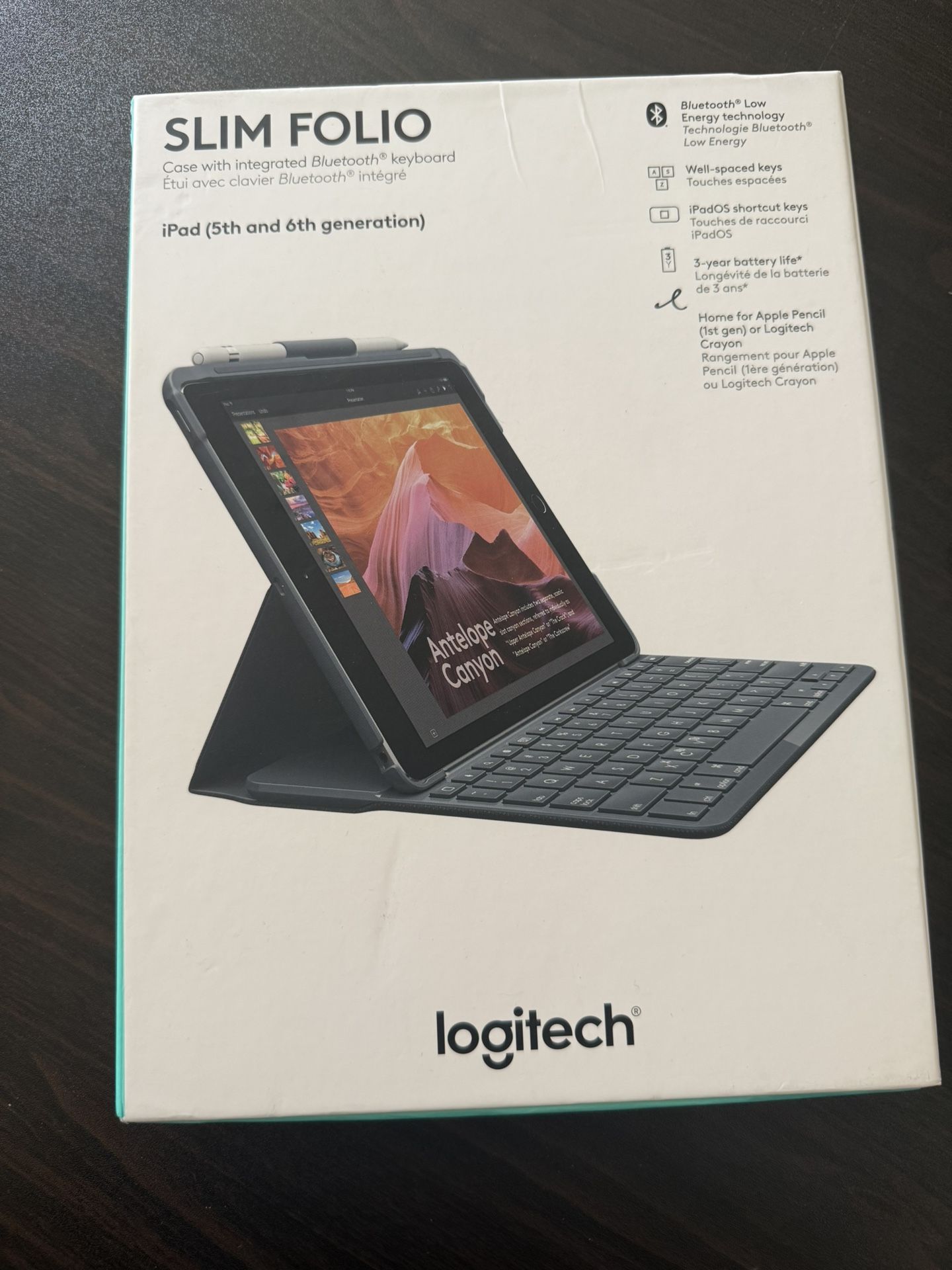 Logitech Slim Folio