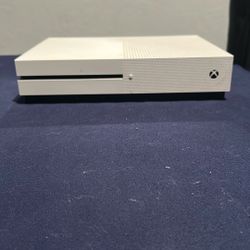 X Box 1 One S (read Description)