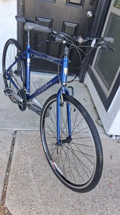Trek FX 7.5 Aluminum Hybrid Bike 