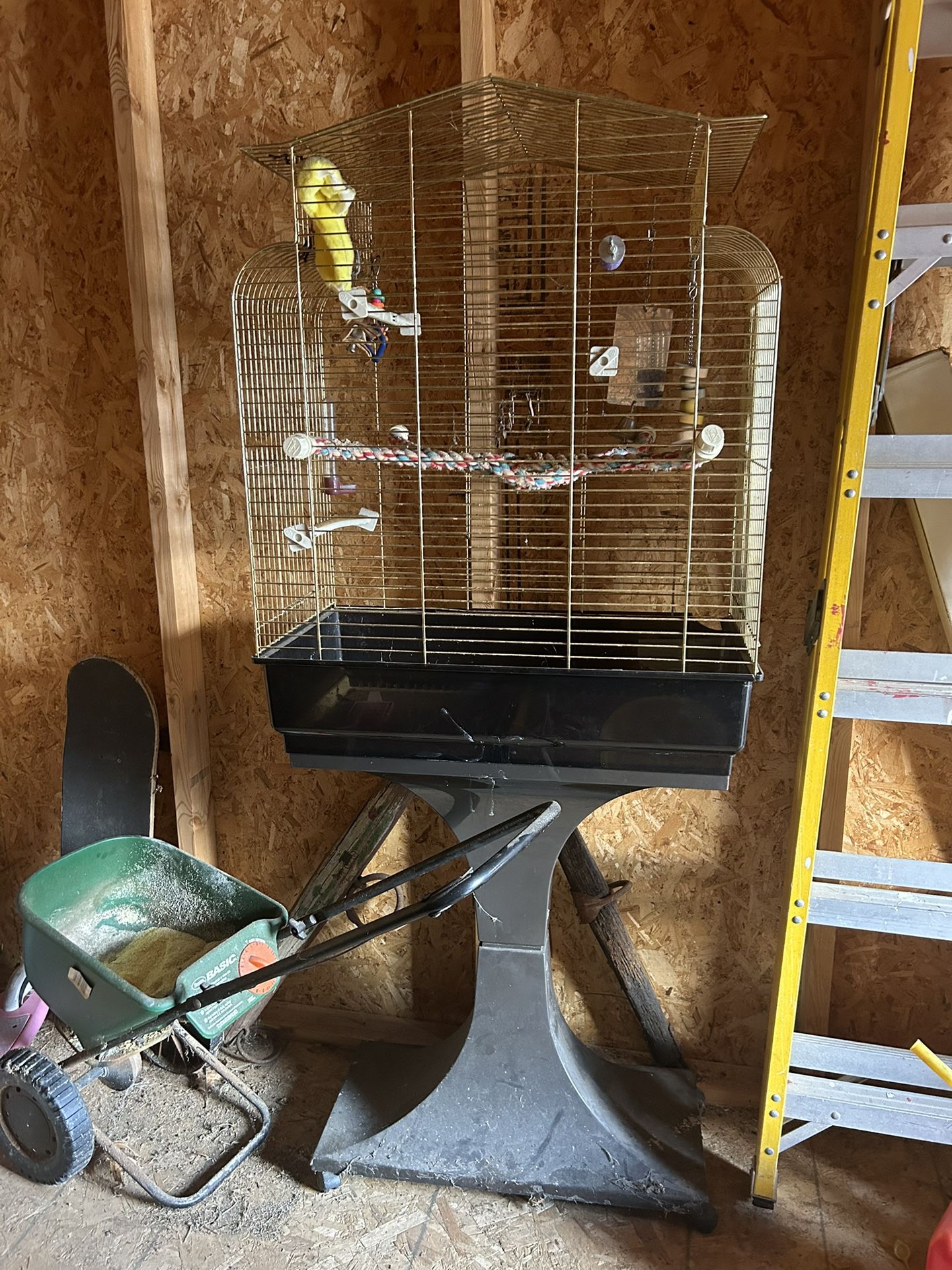 Large Bird Cage W Stand