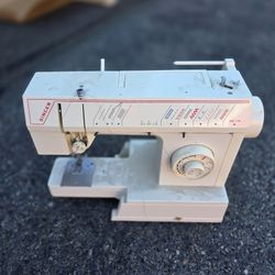 Singer 5805 C Electric Sewing Machine