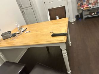 Wooden Dining Table - Expandable