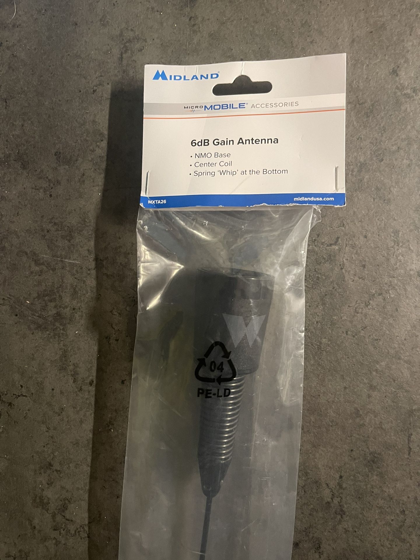 Midland - MXTA26 MicroMobile 1.5 inch Base Diameter 6DB Gain Whip Antenna with NMO Great for Off-roa