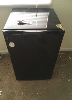 Mini fridge