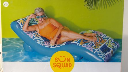 Sun squad inflatable chaise Lounge