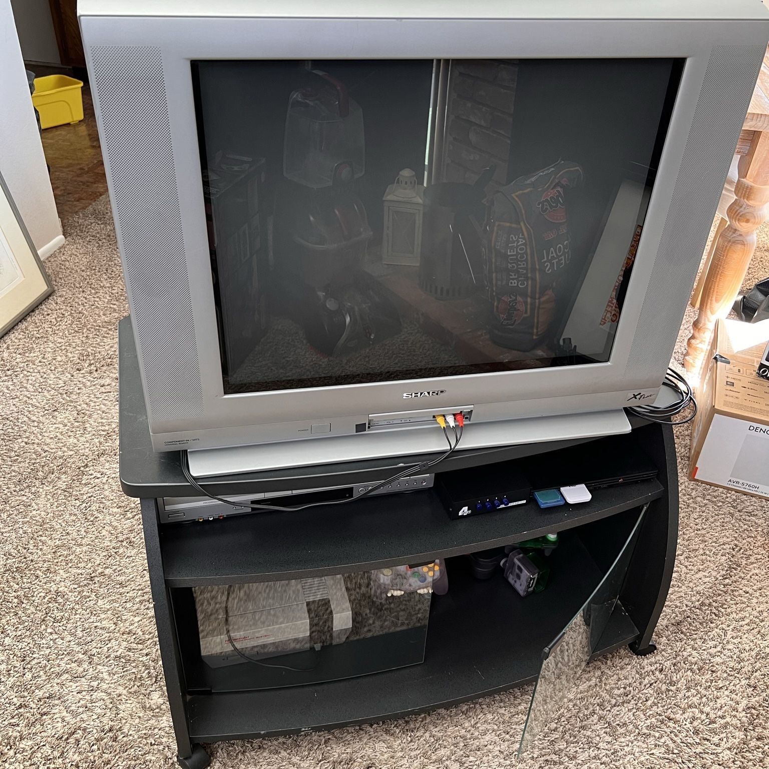 Sharp X-flat 27 Inch CRT TV And Rolling Stand for Sale in Murrieta