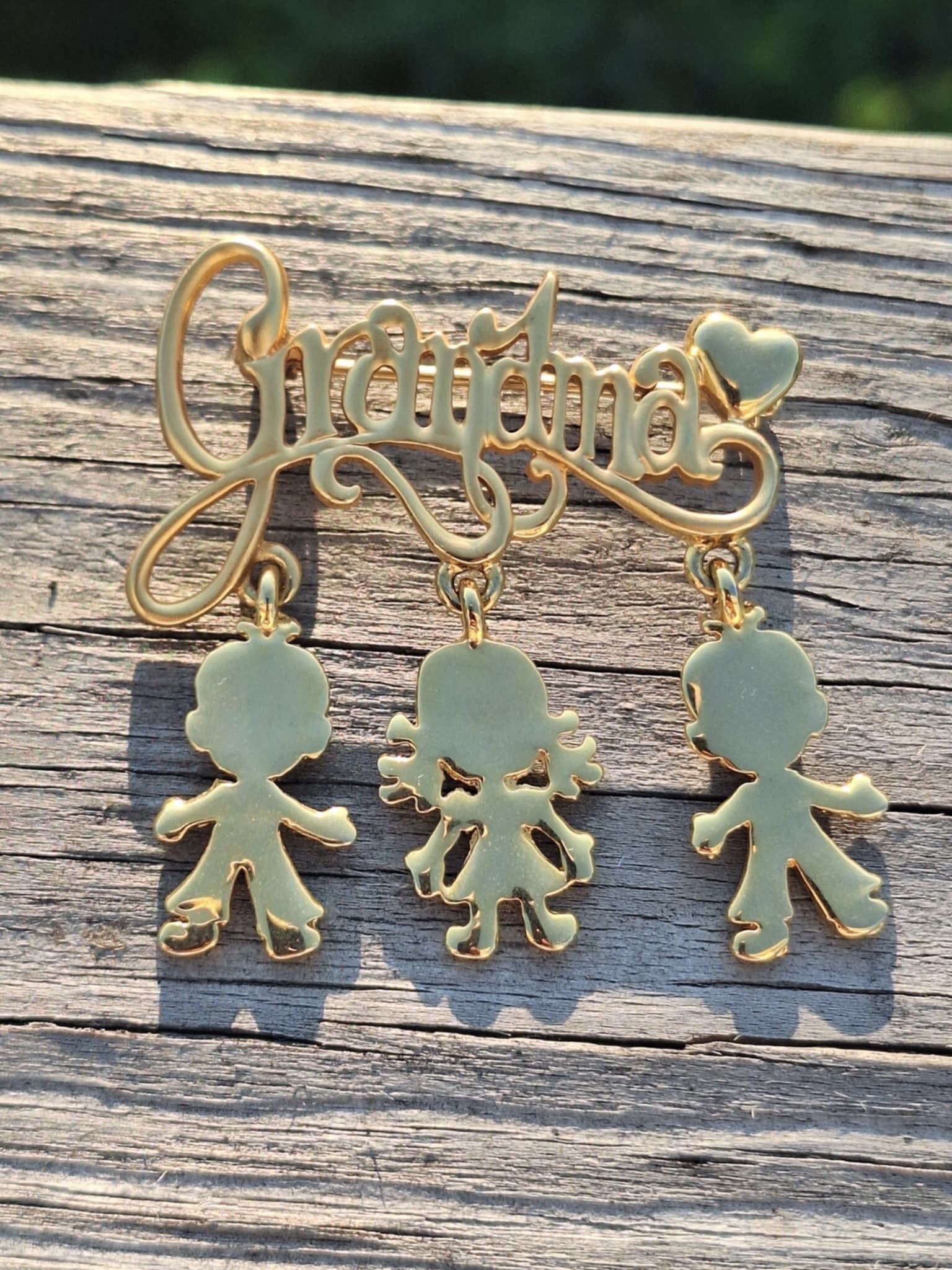 Vintage Grandma Brooch