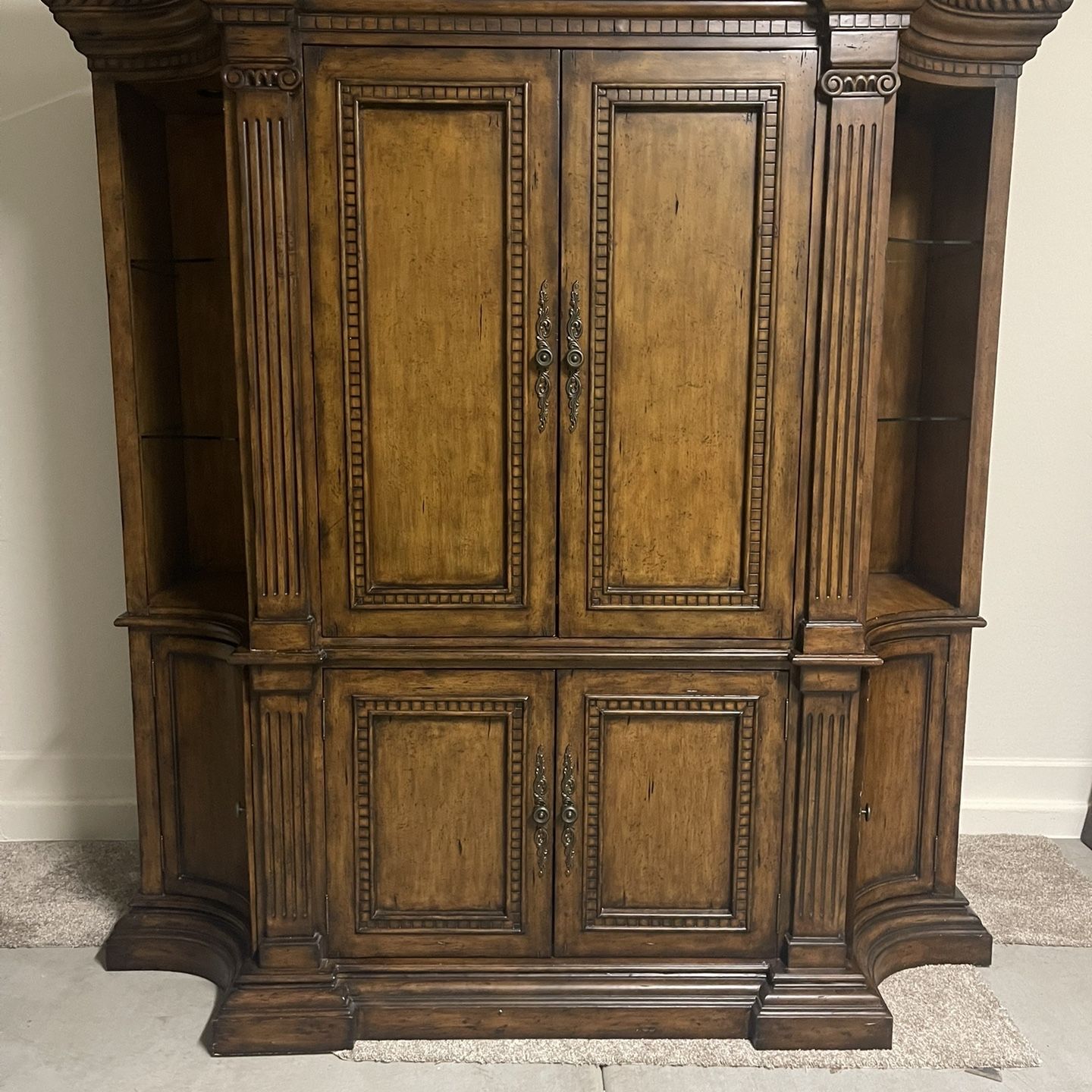 MUST GO - Beautiful Armoire / Entertainment Center With Lot Of Storage Negotiable 