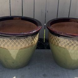 2/ Flower pots ceramic