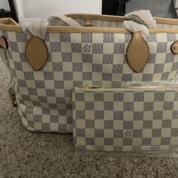 Louis Vuitton Bag And Purse 