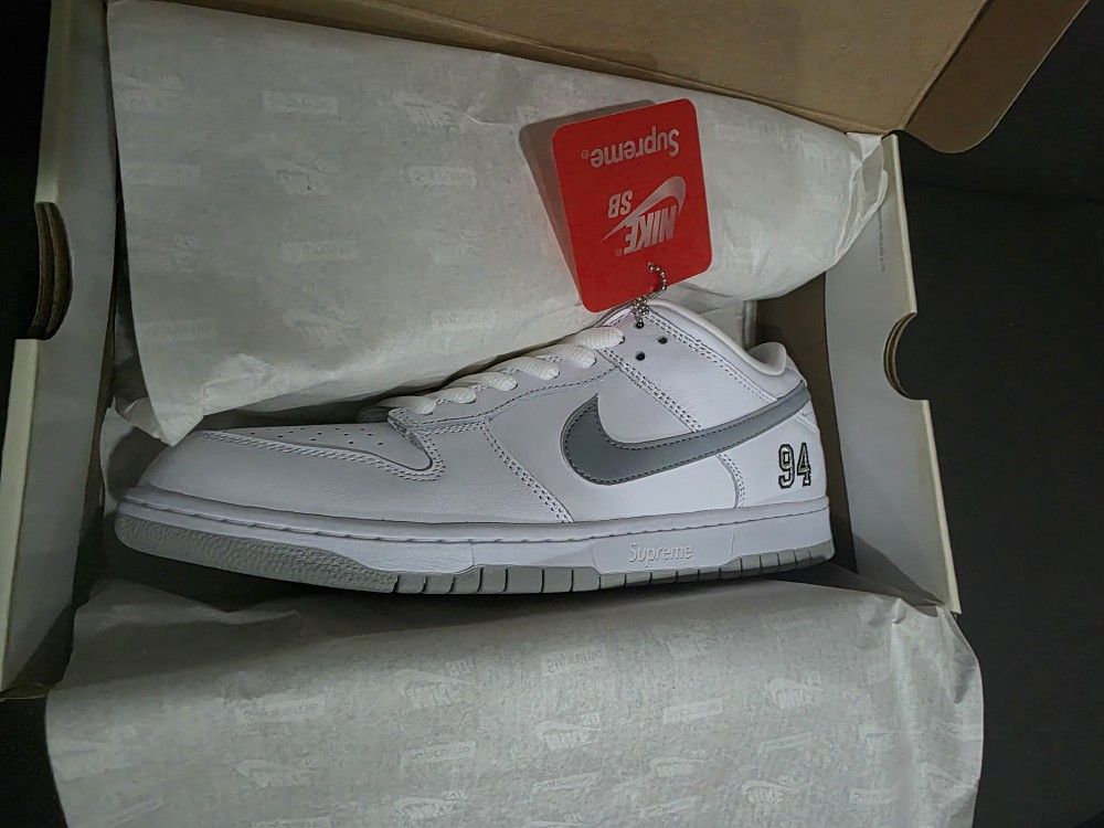 Supreme SB Dunk Size 11