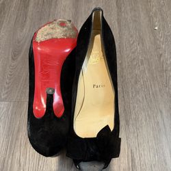Christian Louboutin Miss Caroline Bow Peep-Toe Size EU 38