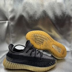 Adidas Yeezy Boost 350 Carbon 