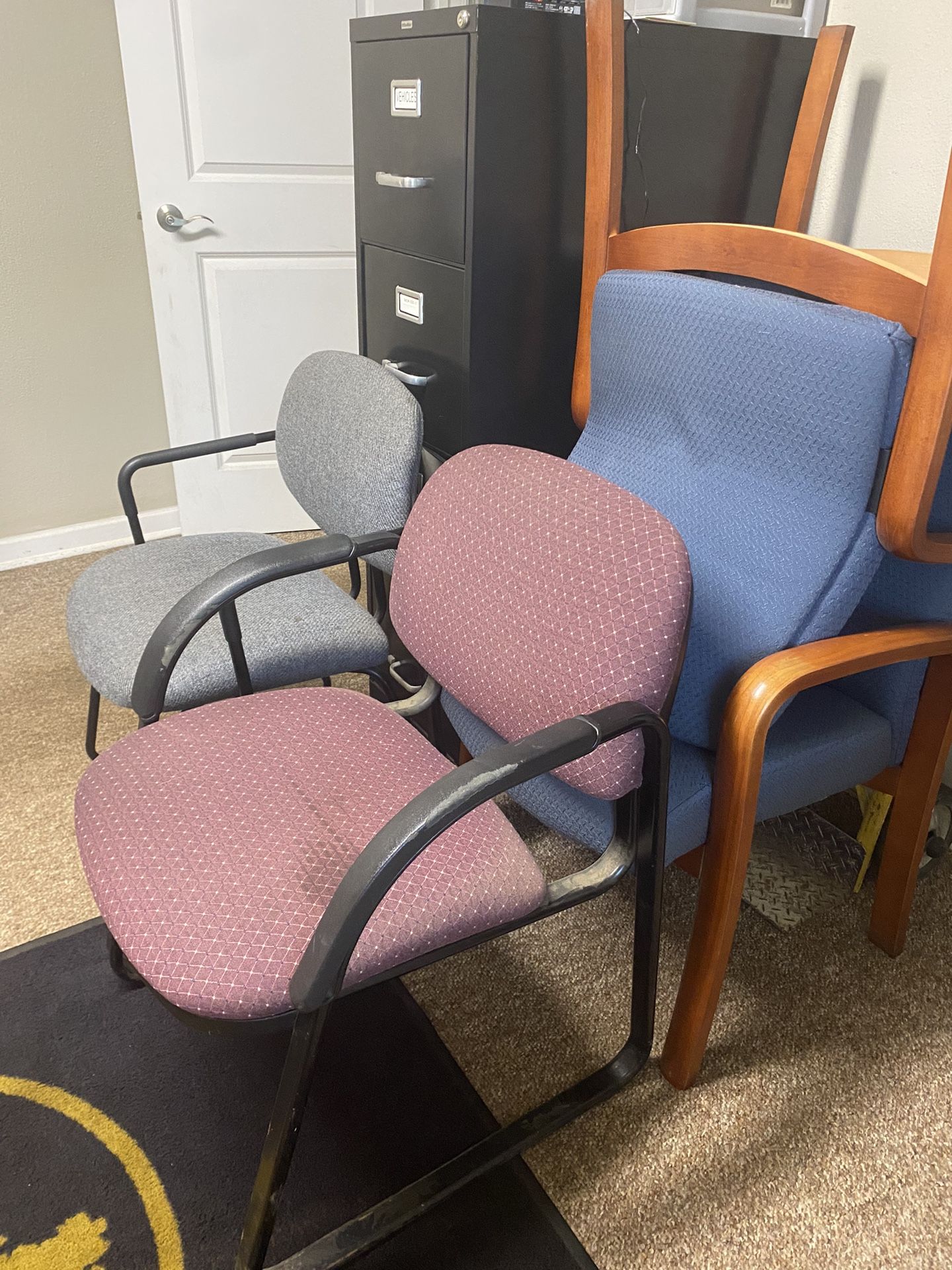 Office Chairs 
