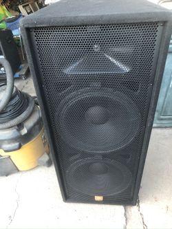 Jbl Dual 15s (2) Lightly Used 600 1 week only