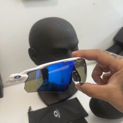 oakley sunglsses