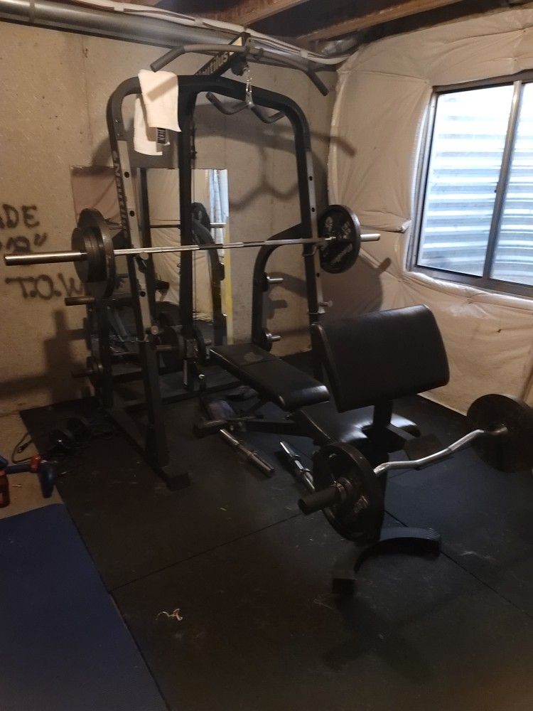 Nautilus Squat Rack With Weights
