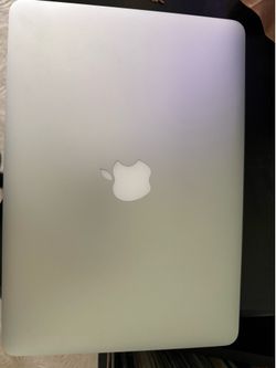 2015 Apple MacBook Pro 8GB RAM 256 gb hard drive