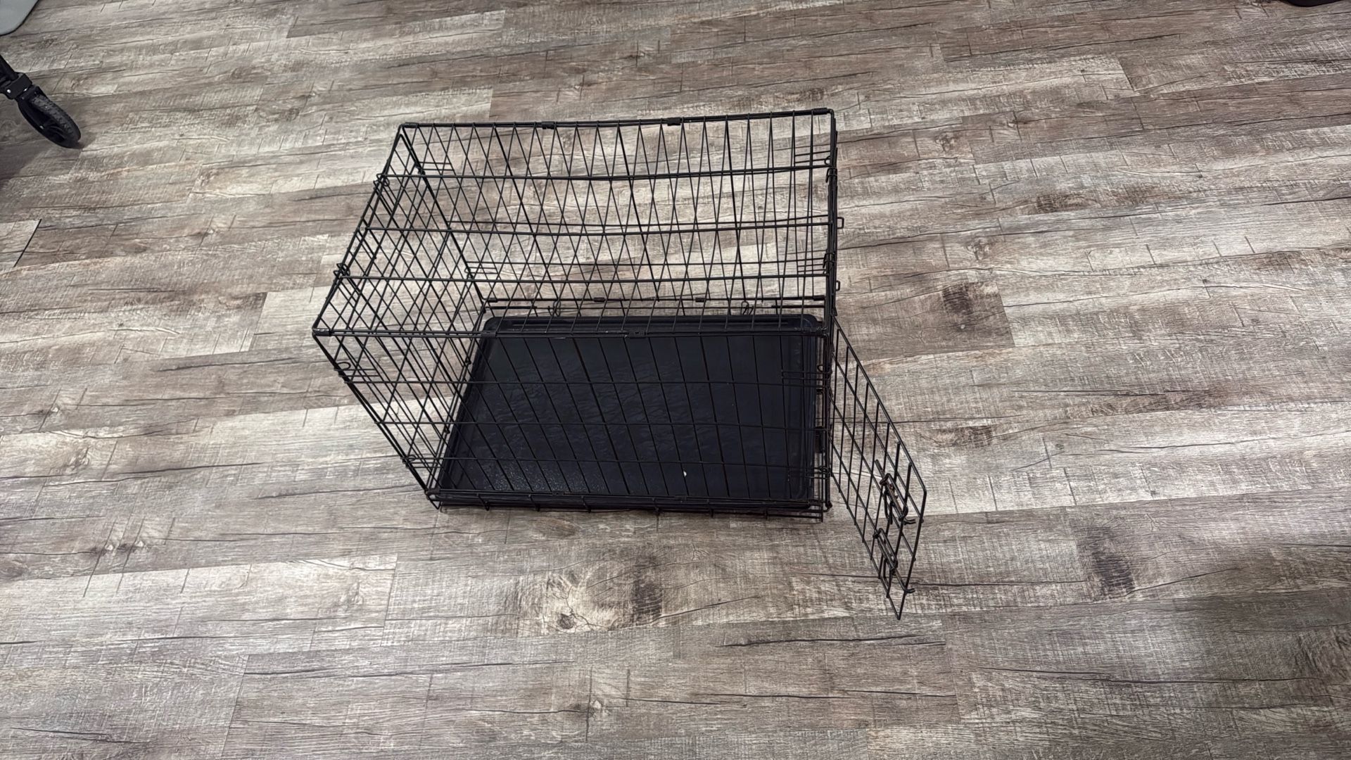 Foldable Wire  Dog Crate - Medium