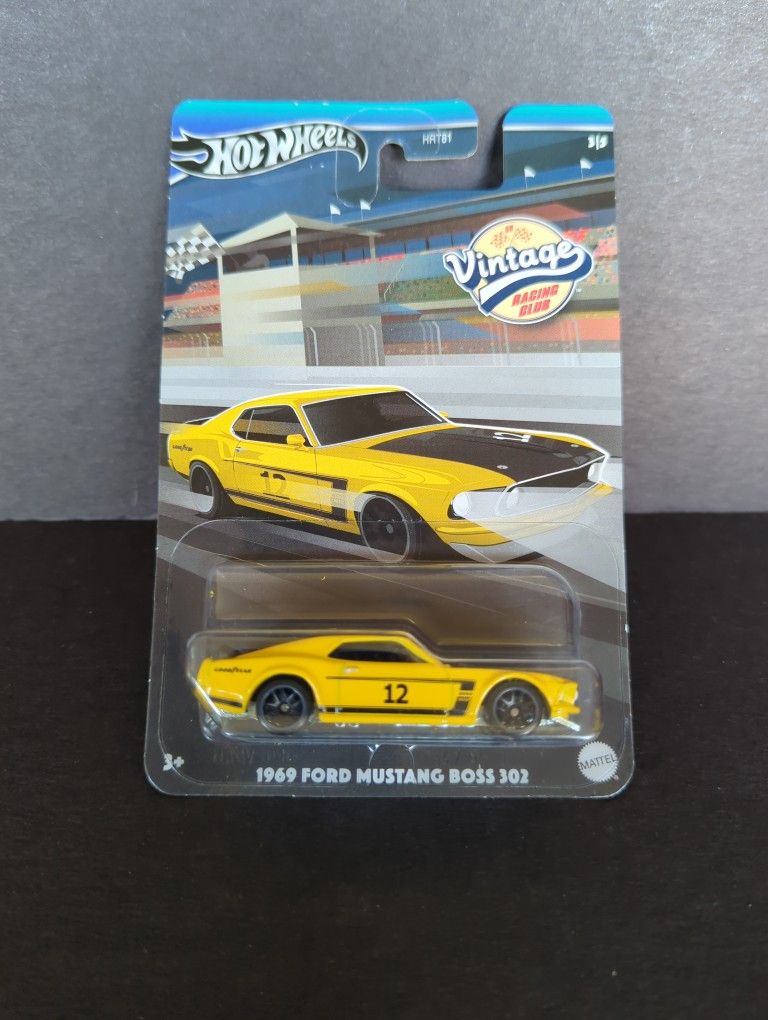 Hot Wheels Vintage Racing Club Yellow 1969 Ford Mustang Boss 302