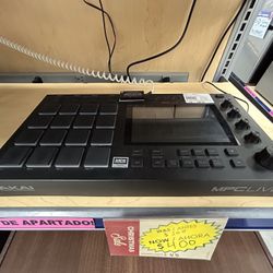 AKAI MPC Live