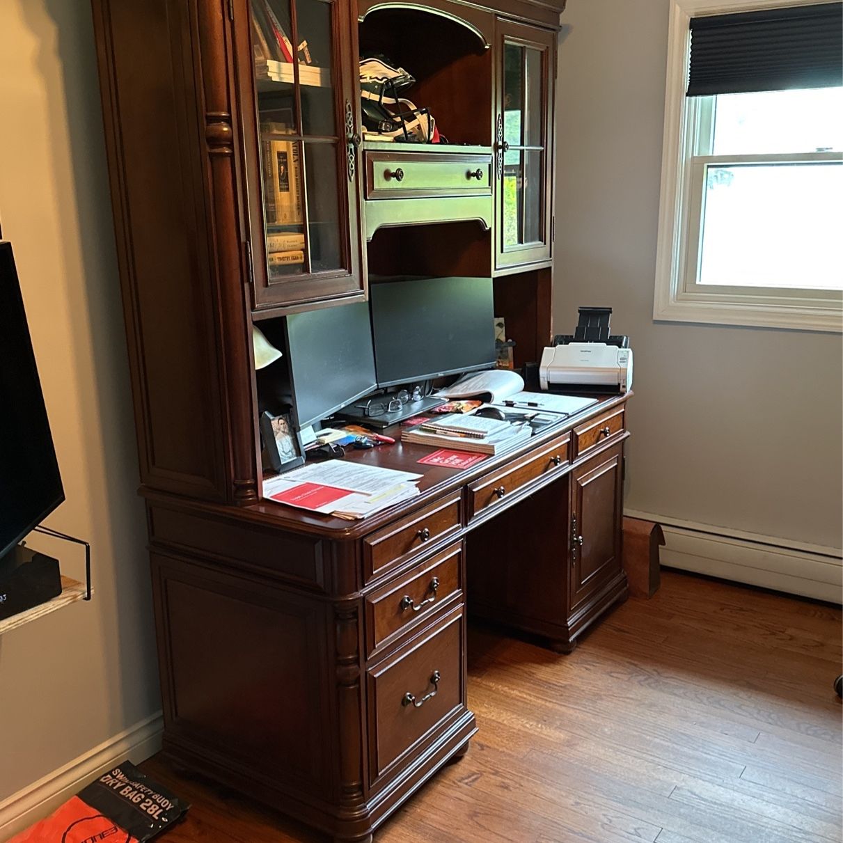 Desk/File Cabinet