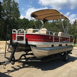 18 Ft. 2020 Pontoon Boat