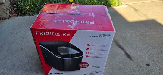 Frigidaire Ice Maker $40