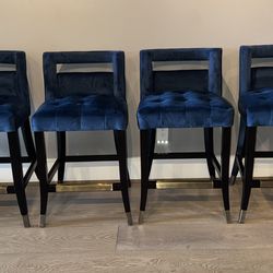 Set of 4 Navy Velvet Bar Stools