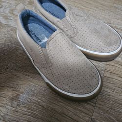 Boys shoes size 8