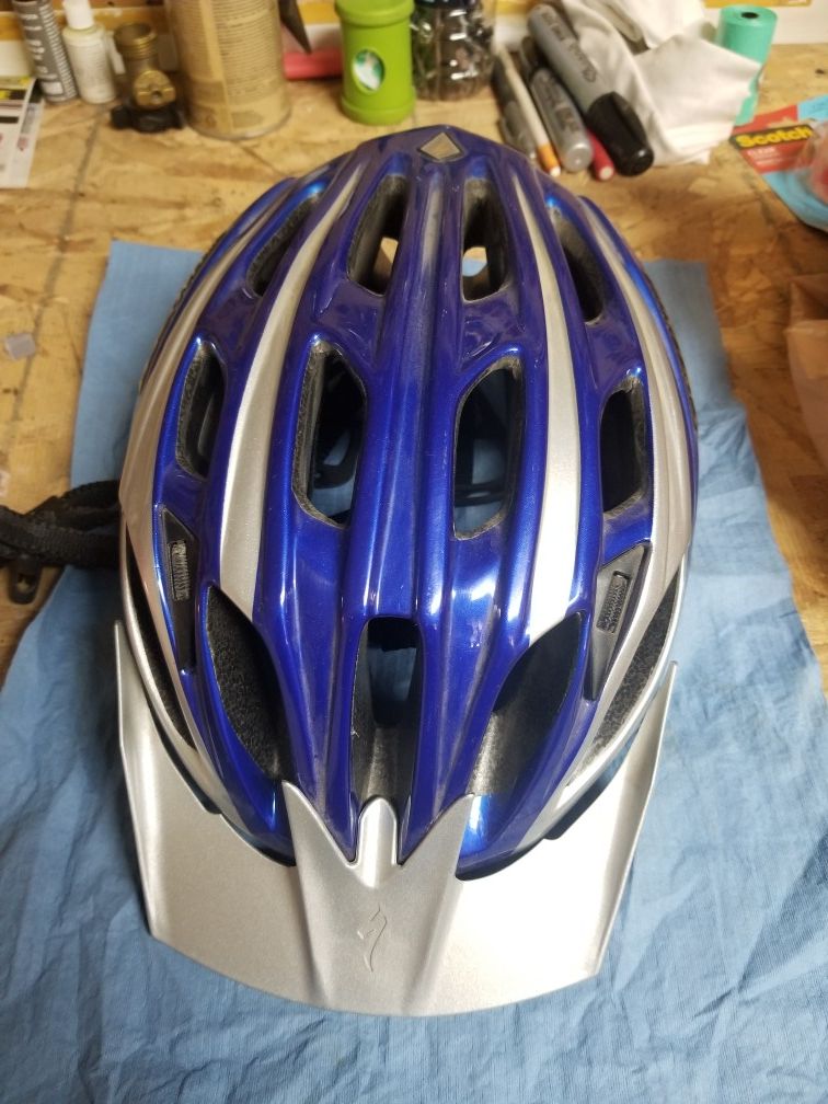 Bicycle helmet