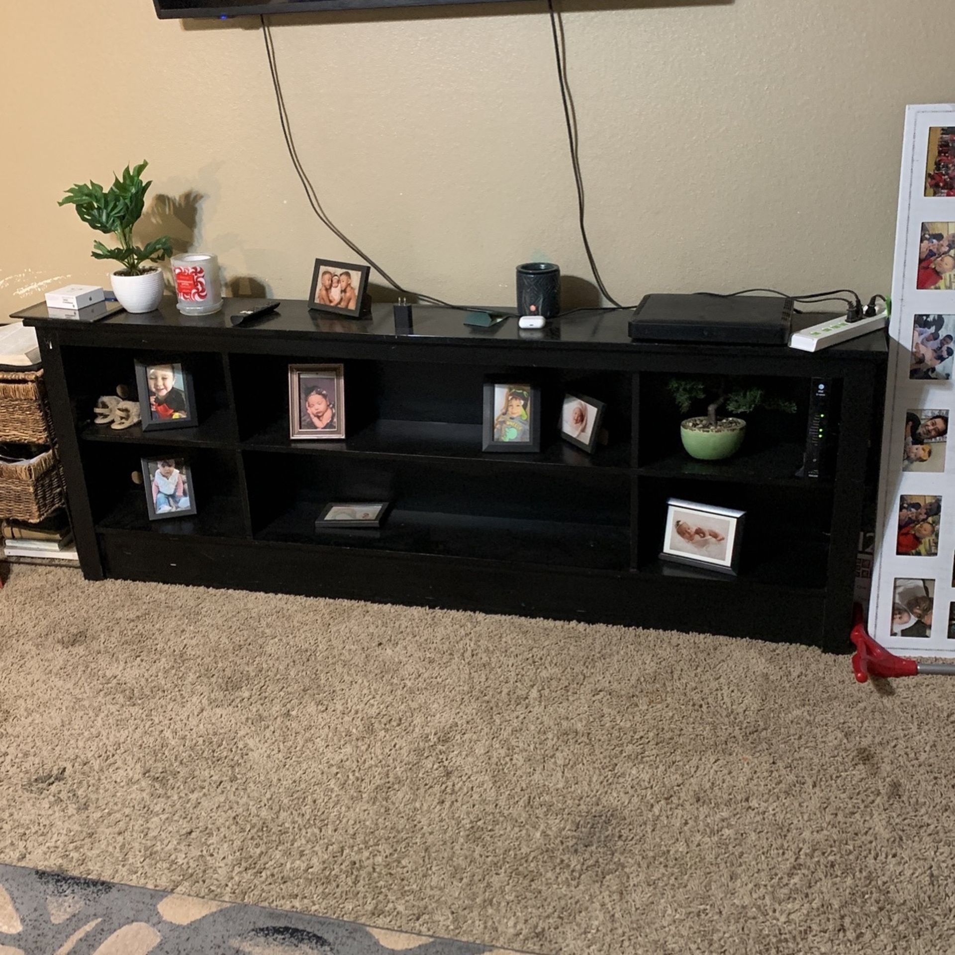 Entertainment/shelf