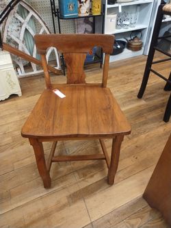 Vtg solid maple vanity chair