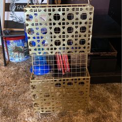 Wall organizer gold