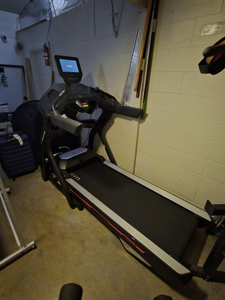 Bowflex Results Series Treadmill 10