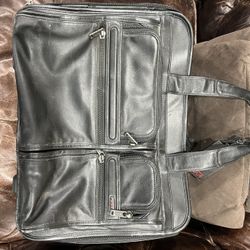 Tumi Luggage Carry-on Black Leather Expandable 2 Wheel Rolling 96103D4