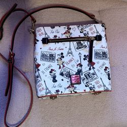 Cartera Dooney and Bourke