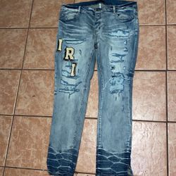 AMARI Jeans