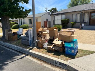 Free stuff on curb