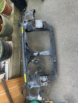 G35 Radiator Support