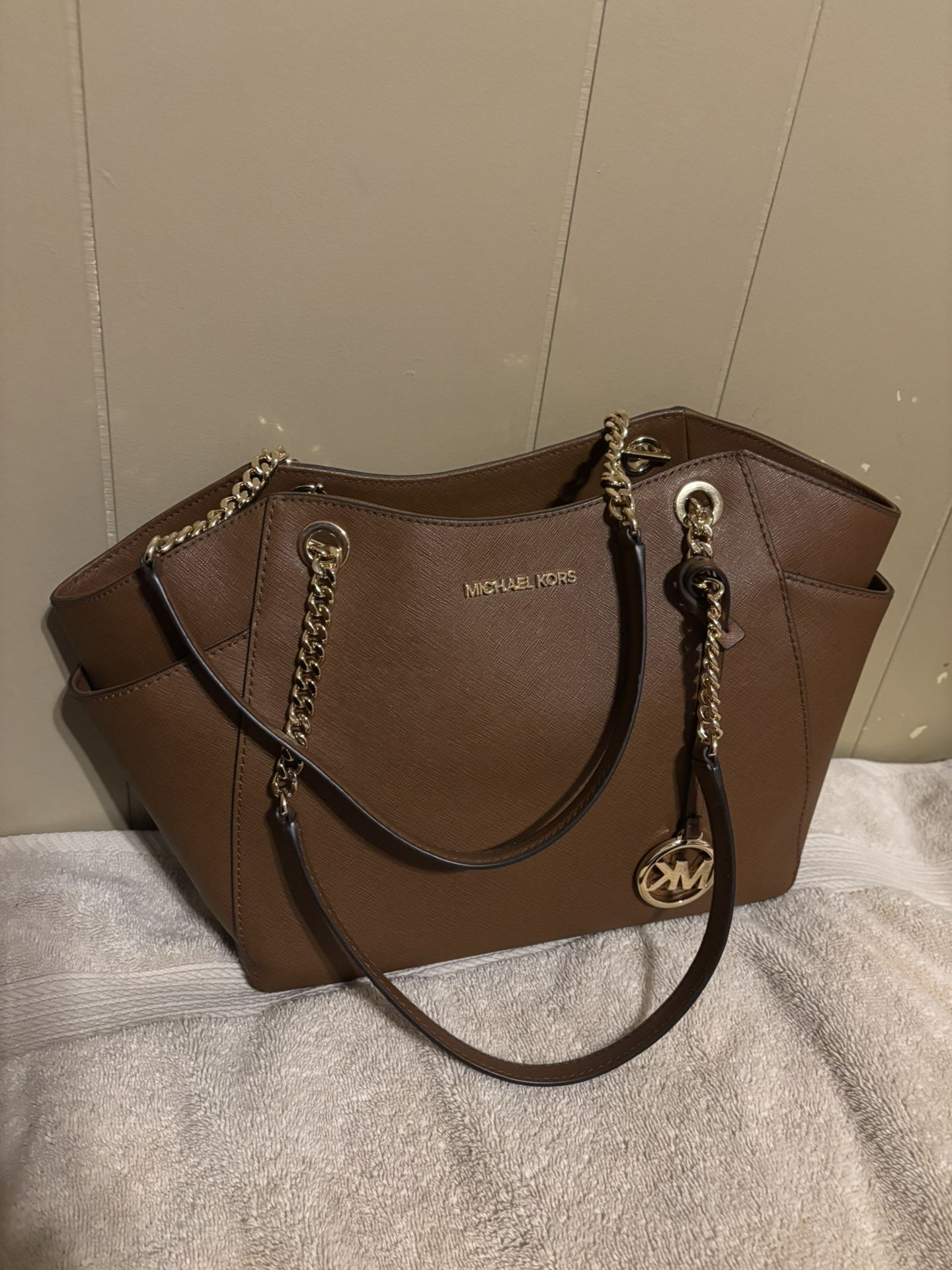 Michael Kors Jet Set Large Saffiano Leather Shoulder Bag In Color Luggage