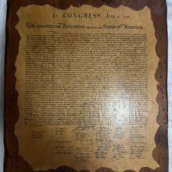Vintage wooden Plaque of the Declaration of Independence | size 18 1/2 x 16 in