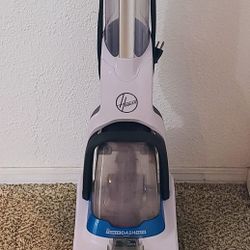 HOOVER PowerDash Pet Compact Carpet Cleaner/Shampooer