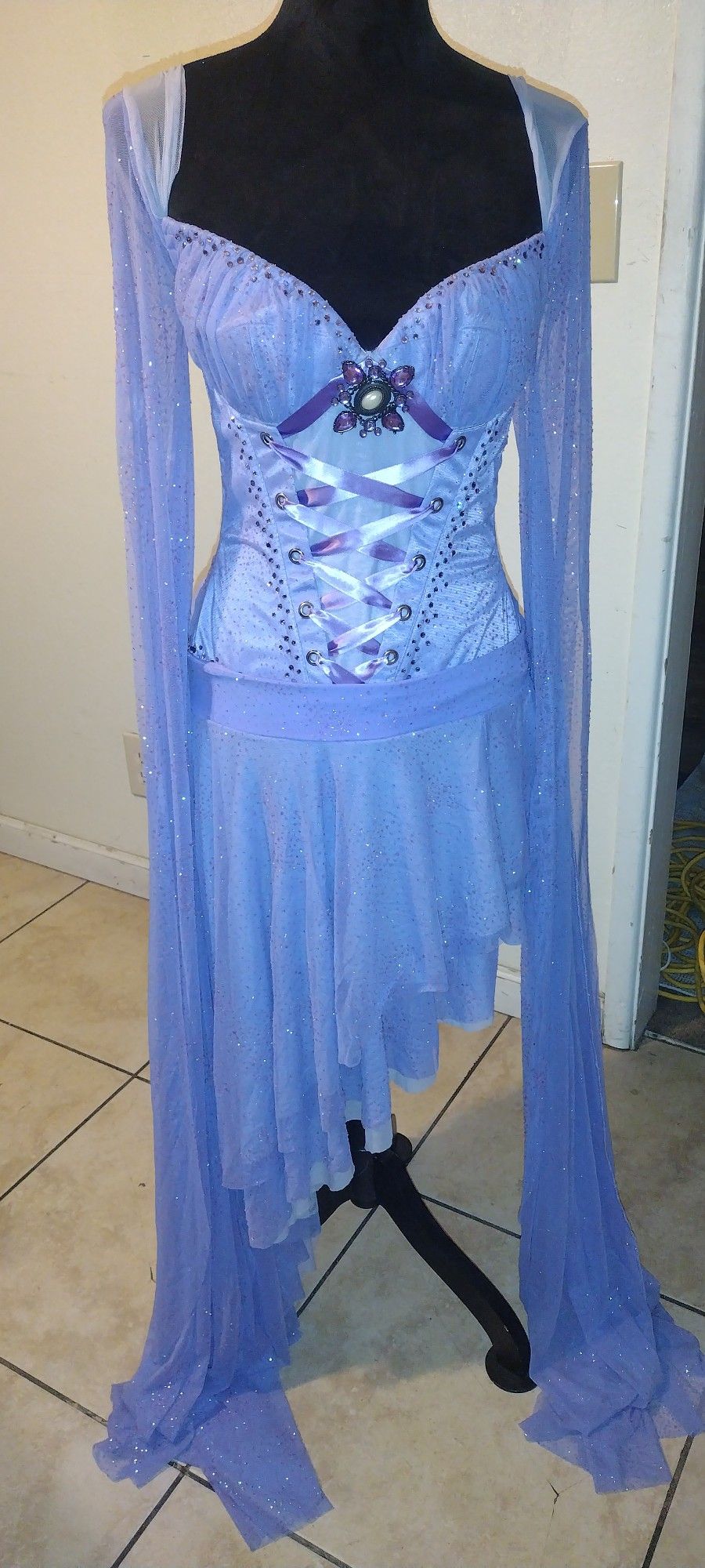 Adult Halloween 🎃 Costumes