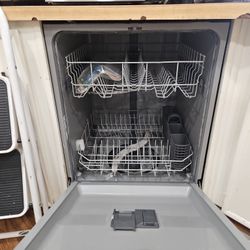 Dishwasher new use only night three times